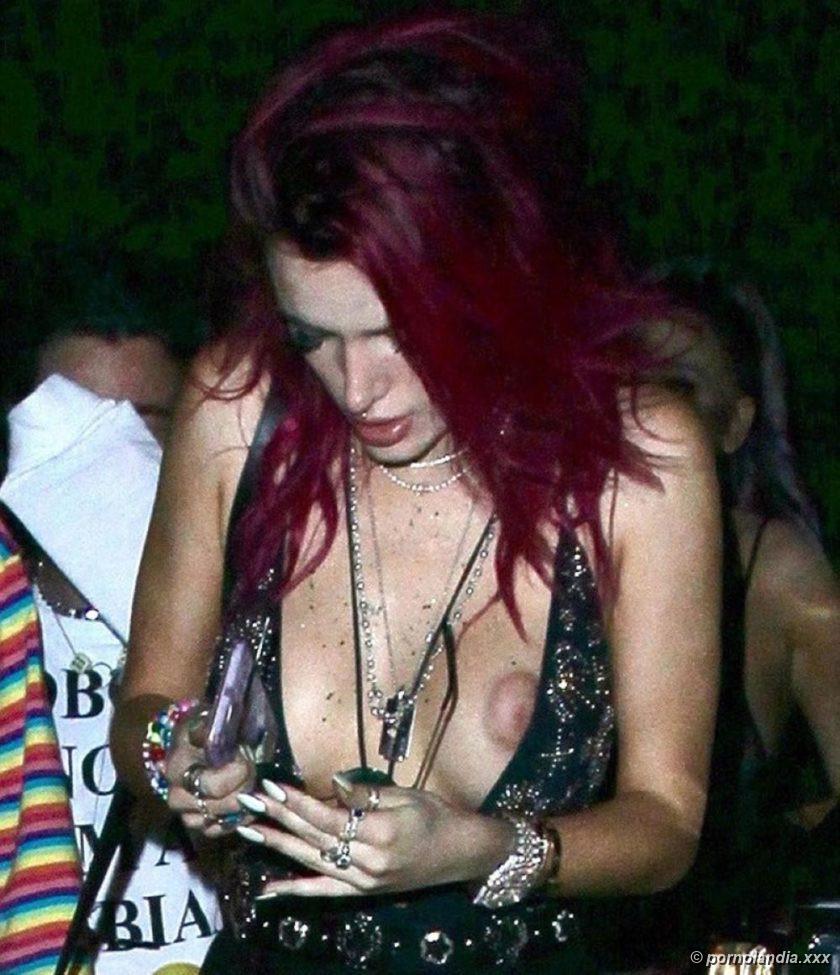 Bella Thorne desnuda - Foto 240545