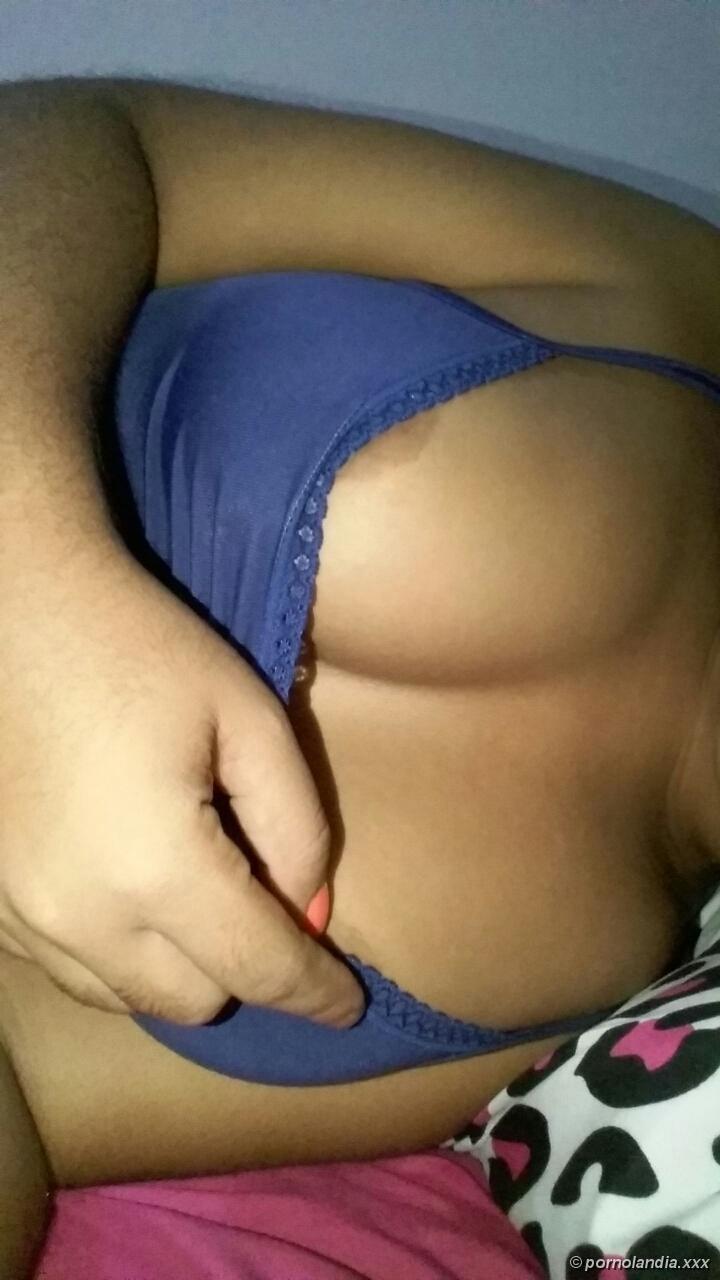 Moreta caliente tomando desnudos caseros - Foto 183423