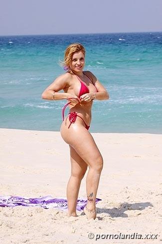 Fernanda Abraão de Bikini en Rio Beach - Foto 172797