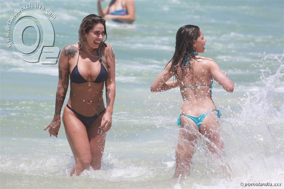 Dani Bolina fue atrapada en un bikini golpeado en la playa - Foto 169091