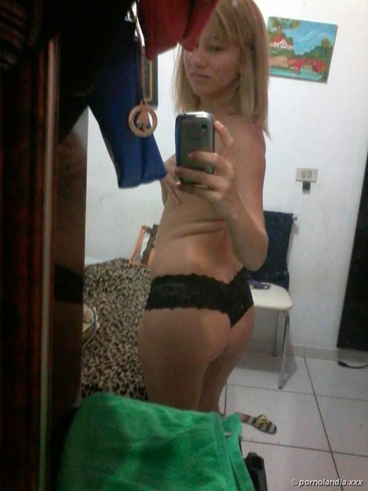 PE Naughty Blonde - Foto 165316