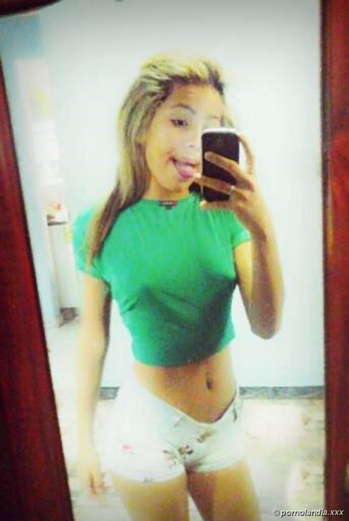 Fotos de una joven tetona que cayó en WhatsApp - Foto 145468