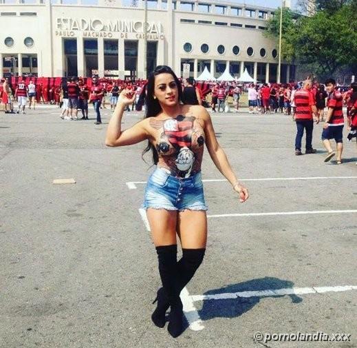 Flamengo Flamengo desnudo en el estadio cayó en la red - Foto 101822