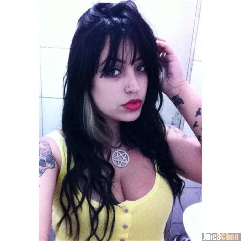 Andressa emo hermosa tatuada cayó en la red desnuda - foto 4056